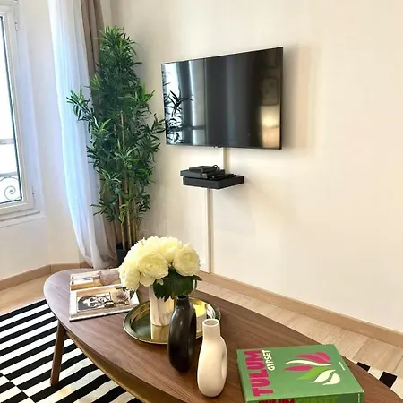 Apartment Luxury Of Approximately 40m2 With Terrace Cannes